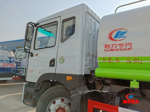 東風(fēng)多利卡D9國六排放噴霧灑水車