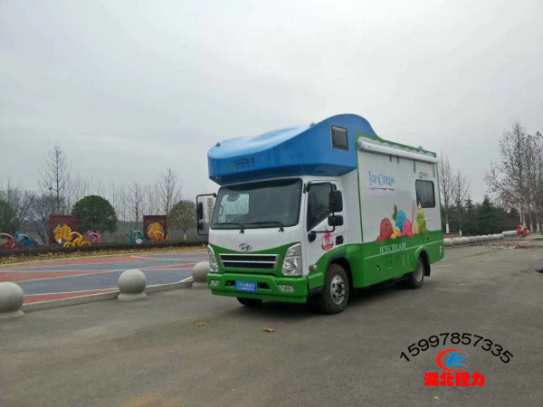 現(xiàn)代流動餐車