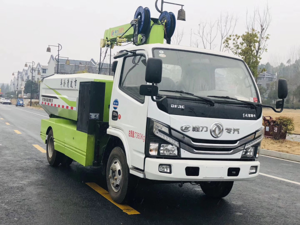 東風小多利卡清淤車