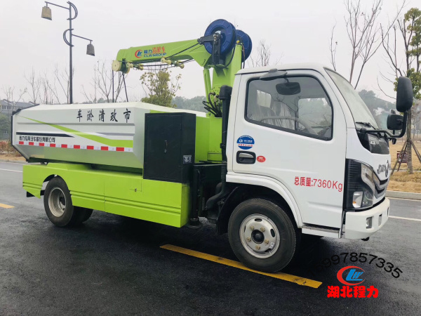 國六東風小多利卡清淤車