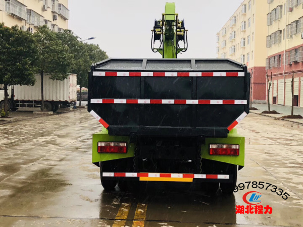 國六東風小多利卡清淤車