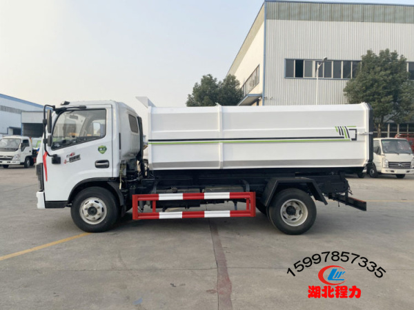 東風(fēng)小多利卡掛桶式垃圾車5方