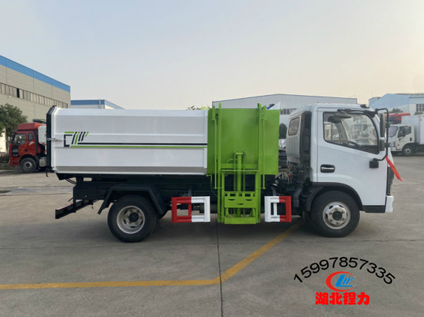 東風(fēng)小多利卡掛桶式垃圾車5方
