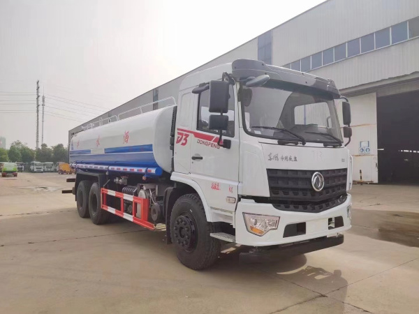 東風D3后雙橋灑水車20方
