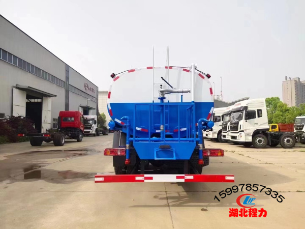國六東風D3后雙橋灑水車20方